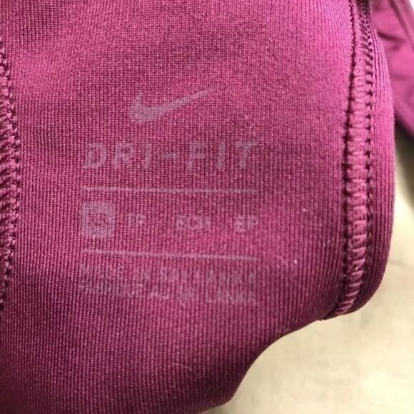 Nike Medium-Support Sports Bra size XS…..0453 - Picture 3 of 3